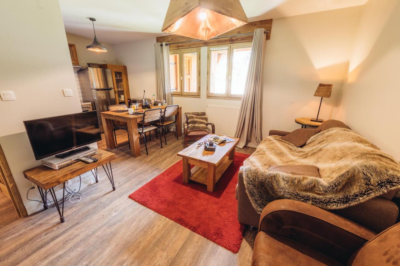 Chalet La Perle De L'Oisans - Appartements D'Exception Vaujany Luaran gambar